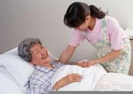 中风急救指南与后续家庭清洁服务安排